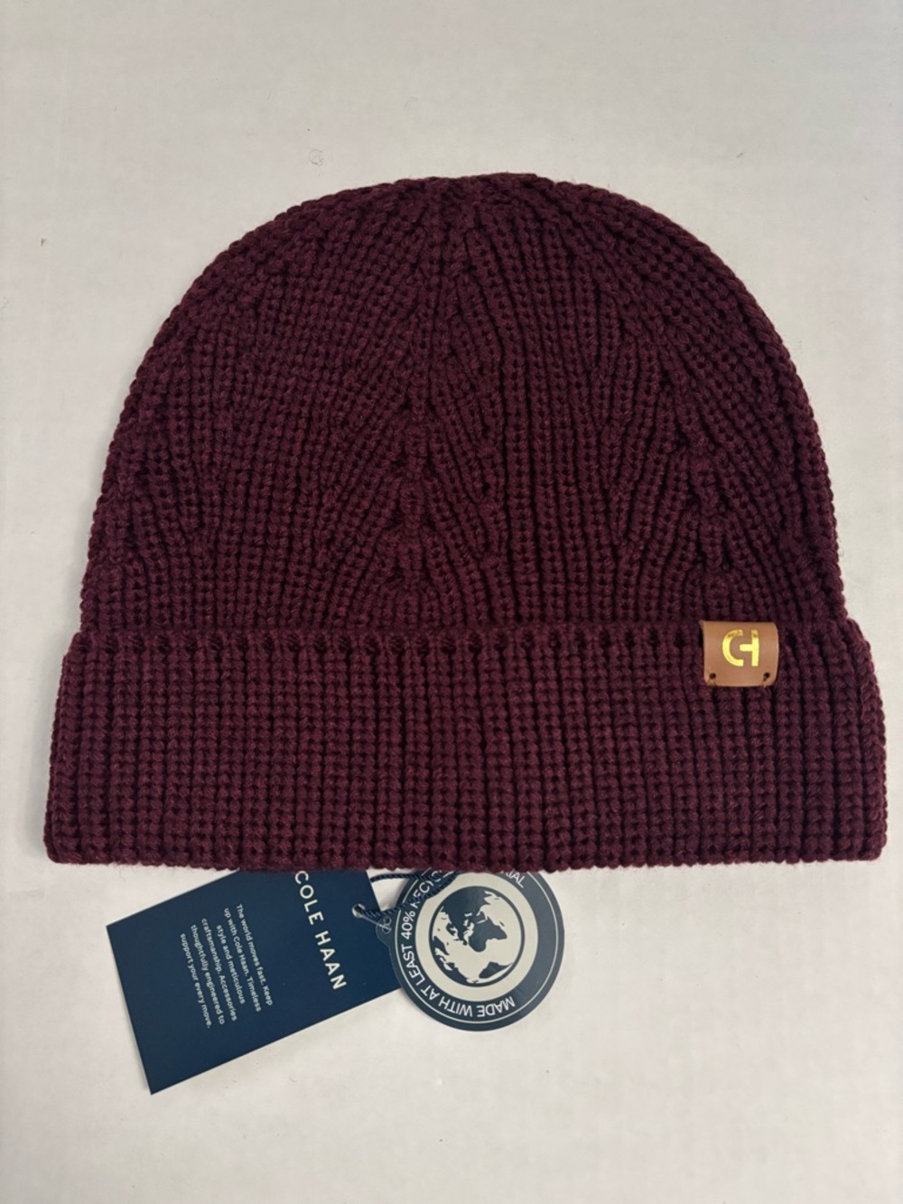 New! Cole Haan Women’s Ribbed Cuffed Beanie Hat Burgundy winter hat